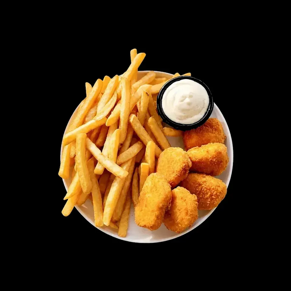 Piščančji nuggetsi s pomfrijem in omako